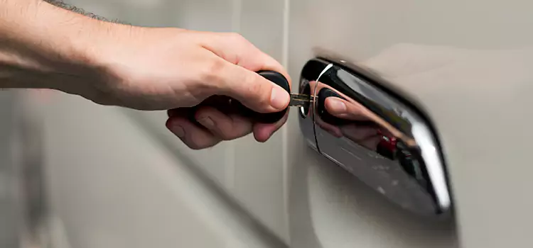 Why Choose Our Auto Locksmith Team in Newton, KS?